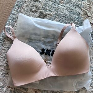 SKIMS Cream Seamless Bra Intimates